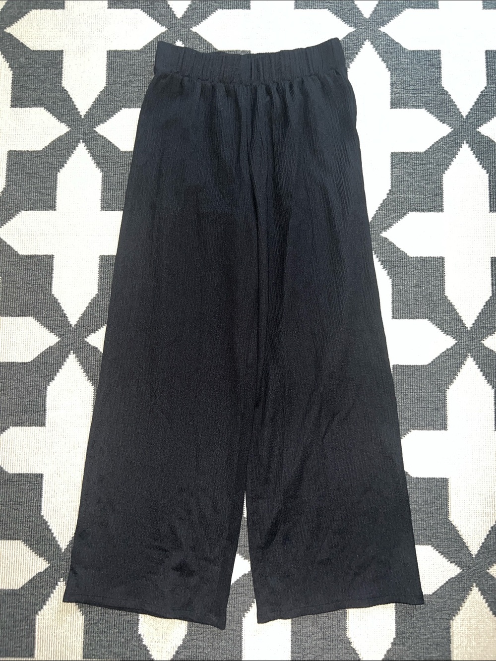 H&M Black Crinkled Wide Legs Pull On Pants